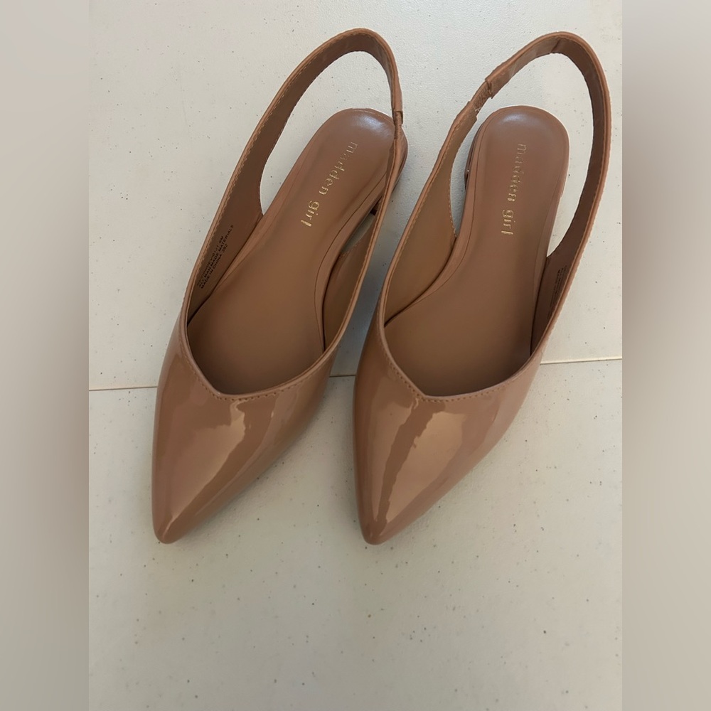 NWT Madden Girl Devin Slingback Flat in Nude
